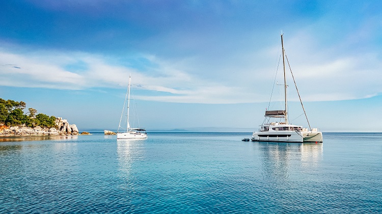 Catamaran Vs. Sailboat – How to choose while Sailing Croatia?